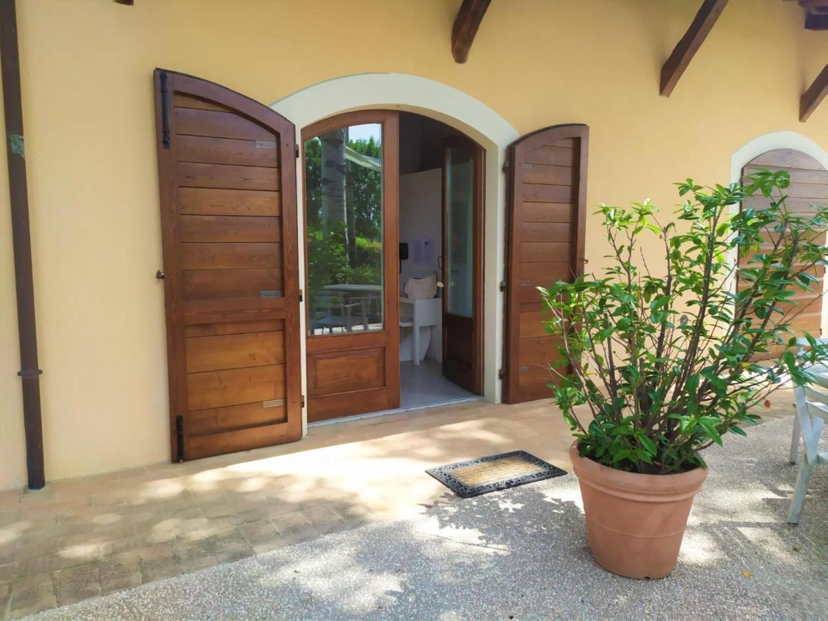 Hotel Villaggio Le Stelline Montefalco Exteriör bild